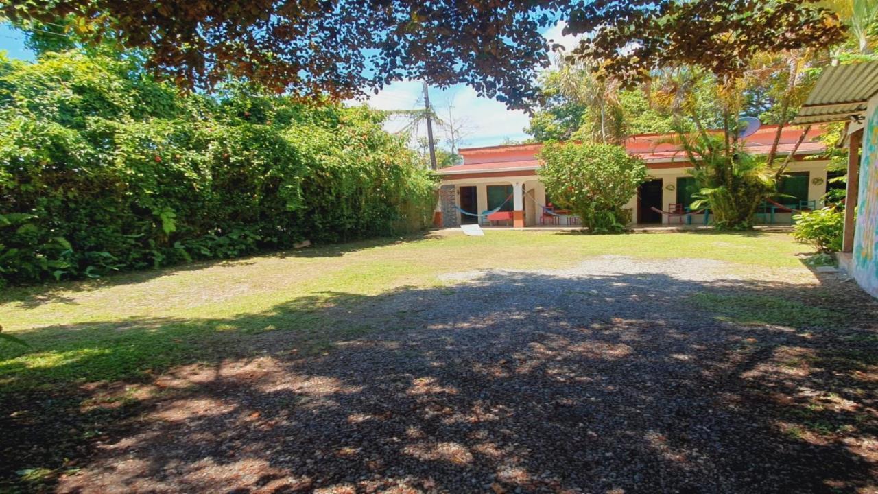 Cabinas Palmer Makanda Cahuita Kültér fotó